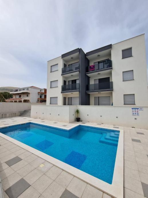 West Star Apartment Trogir Eksteriør billede